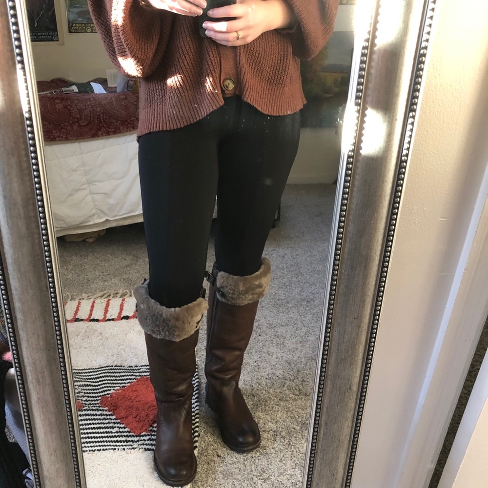 Fur lined Frye boots - Picture 8 of 9
